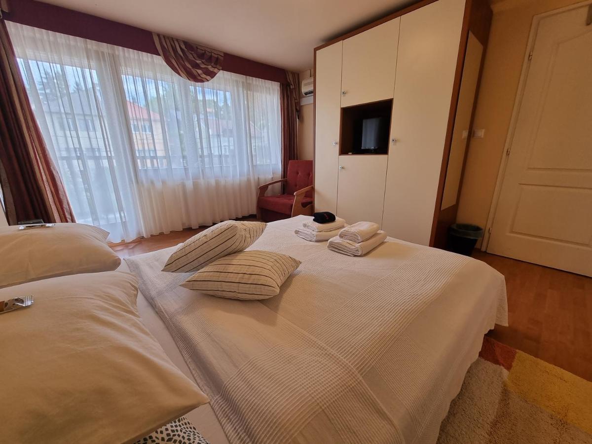 Abigel 2 Vendeghaz Hotel Miskolc Eksteriør billede