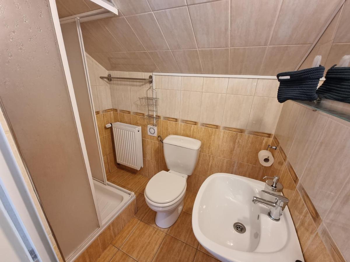 Abigel 2 Vendeghaz Hotel Miskolc Eksteriør billede